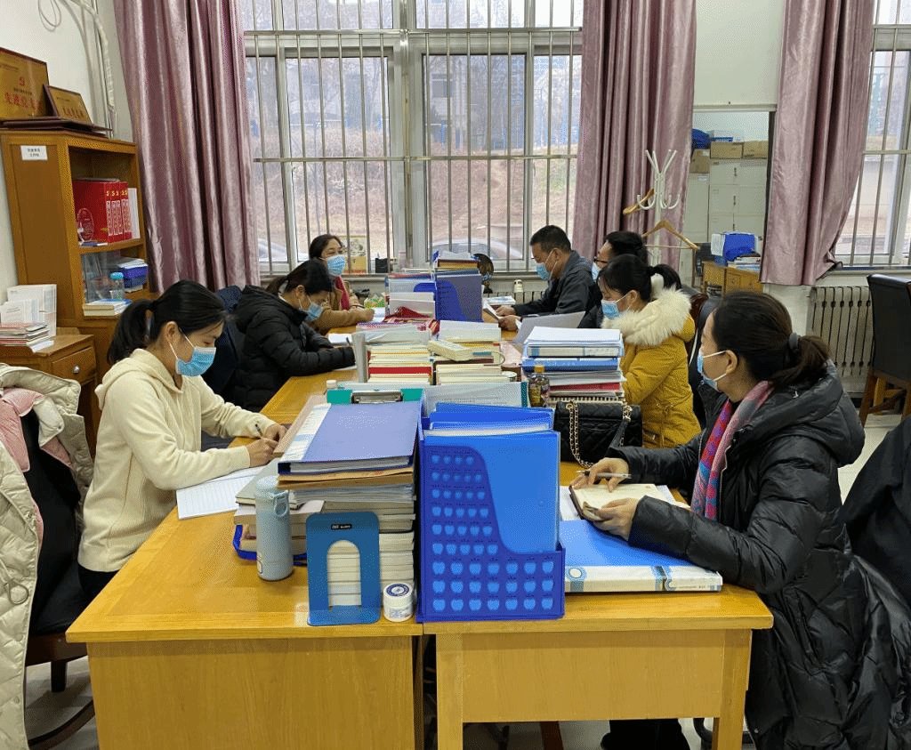 并针对同学们关心的毕业就业